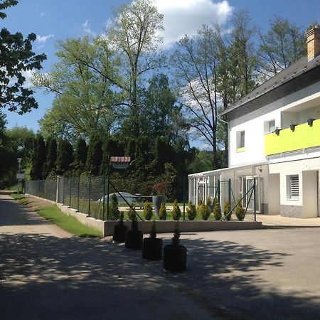 Penzion Zelena Zahrada Kladenske Rovne Luaran gambar